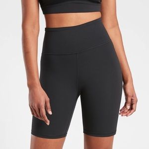 Athleta Ultra High Rise Elation 7" Short